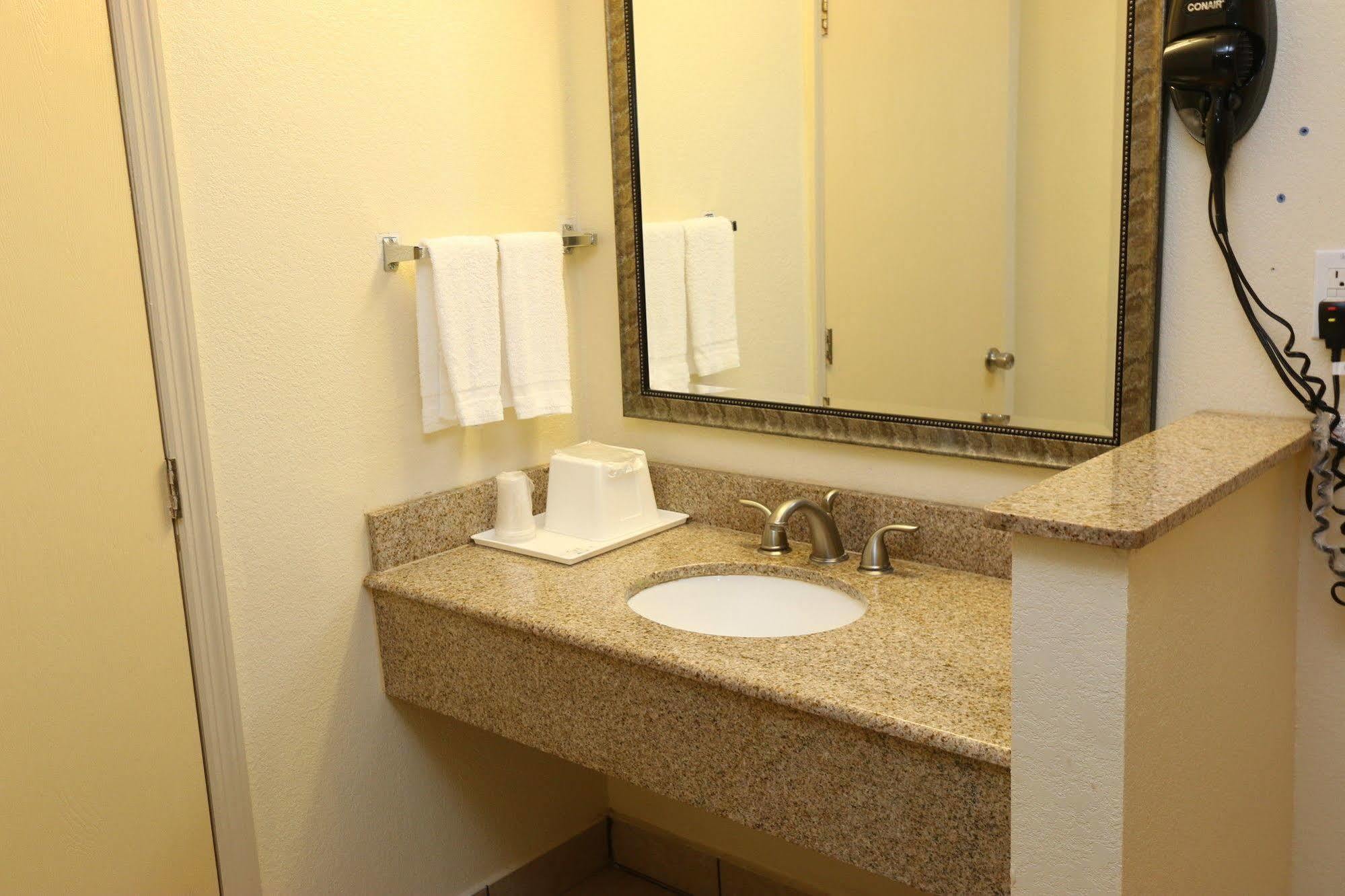 Comfort Inn South Padre Island Extérieur photo